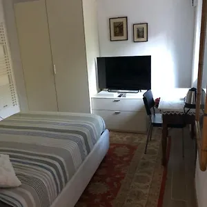 https://la-stanza-nel-bosco.it-lombardy.com