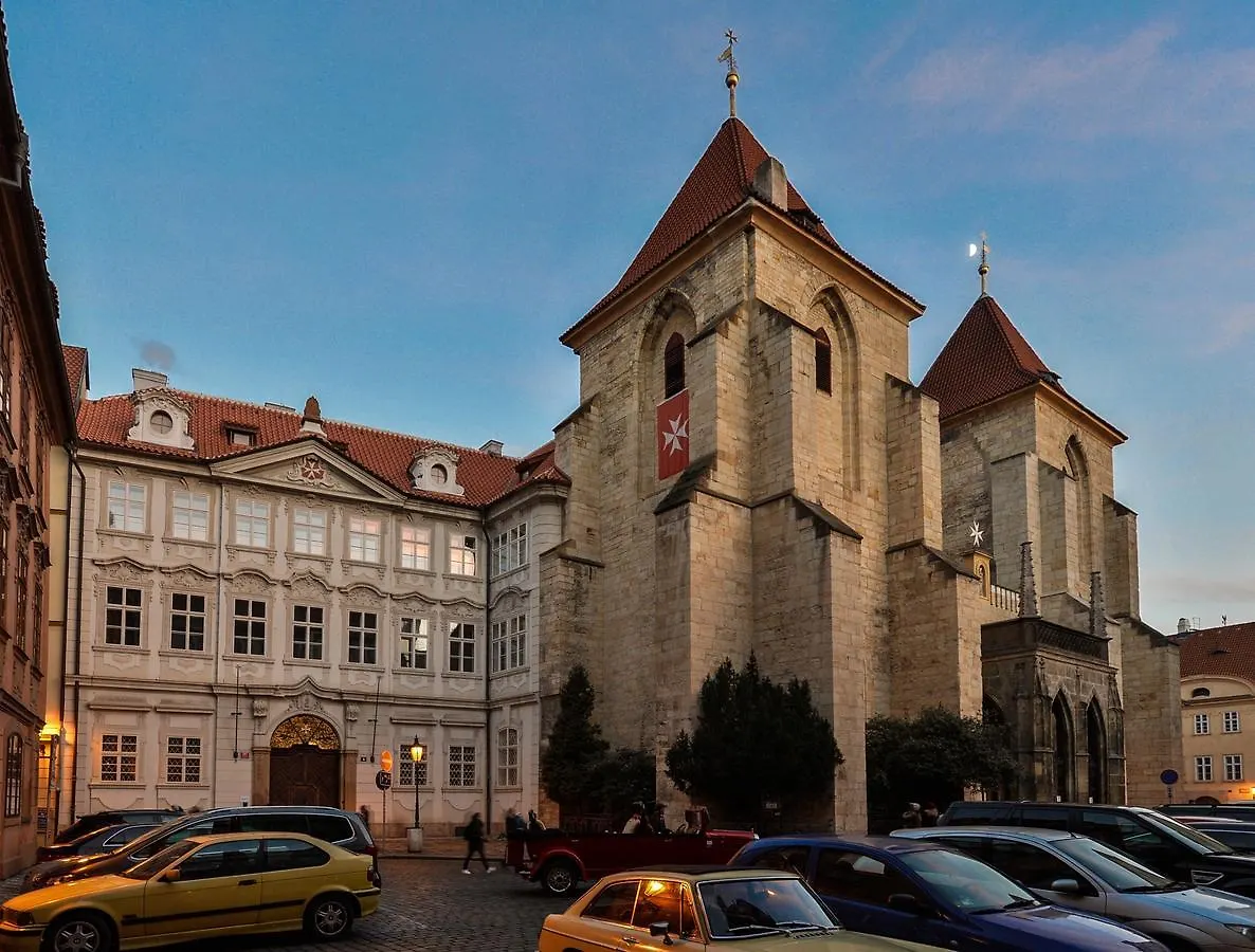 Lazenska N4 Residence Prague 4*,