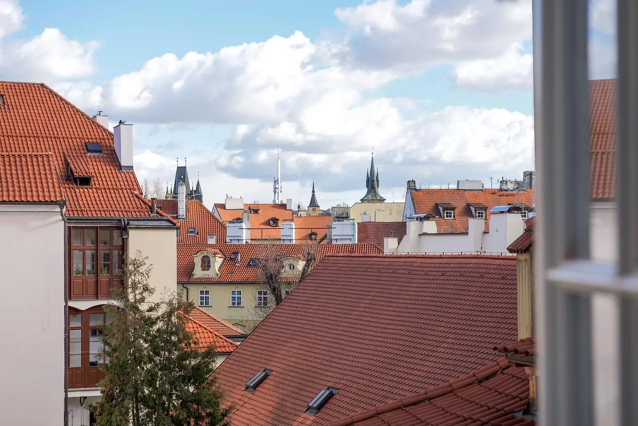 Lazenska N4 Residence Prague 4*,