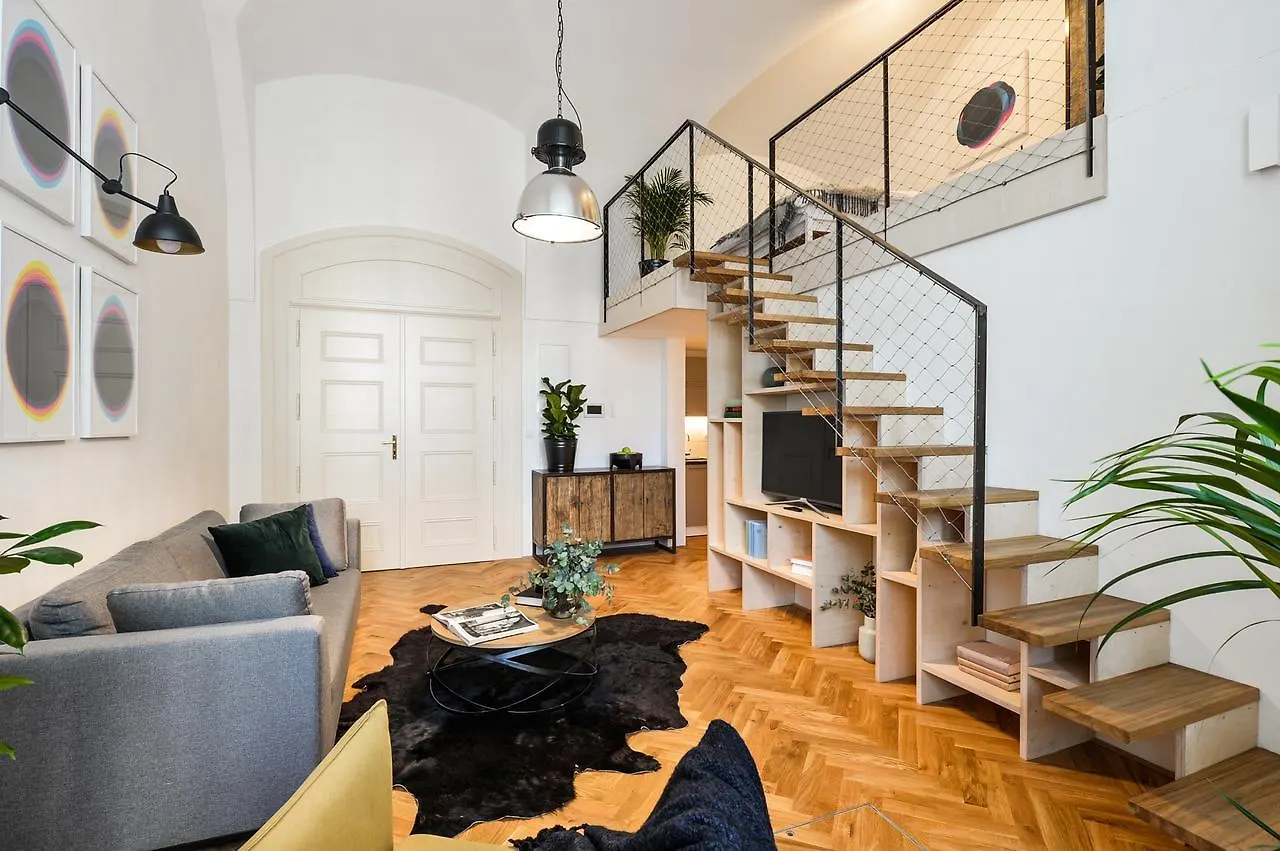 Lazenska N4 Residence Prague