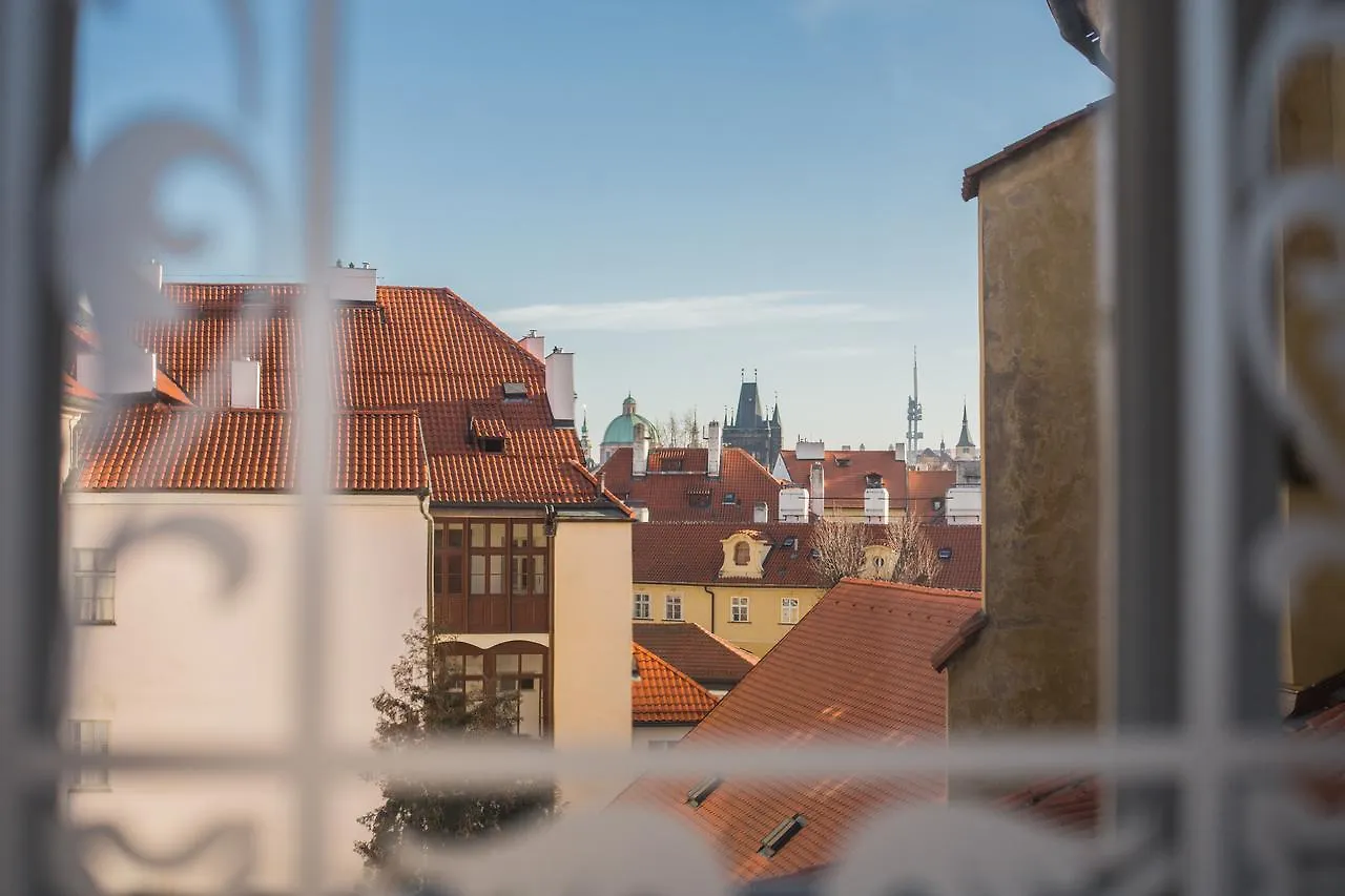 Lazenska N4 Residence Praha 4*,