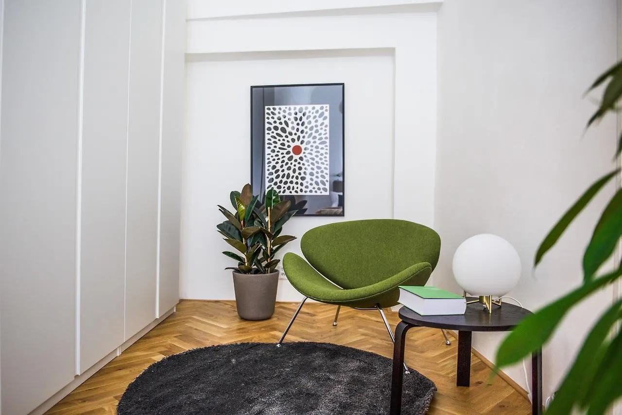 Lazenska N4 Residence Praha Aparthotel